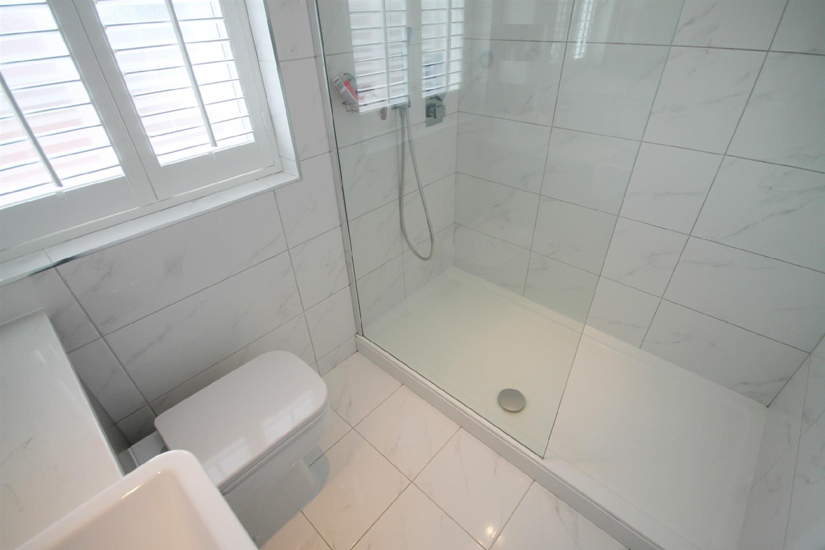 5 Bedroom House Gorsehill Road, Poole